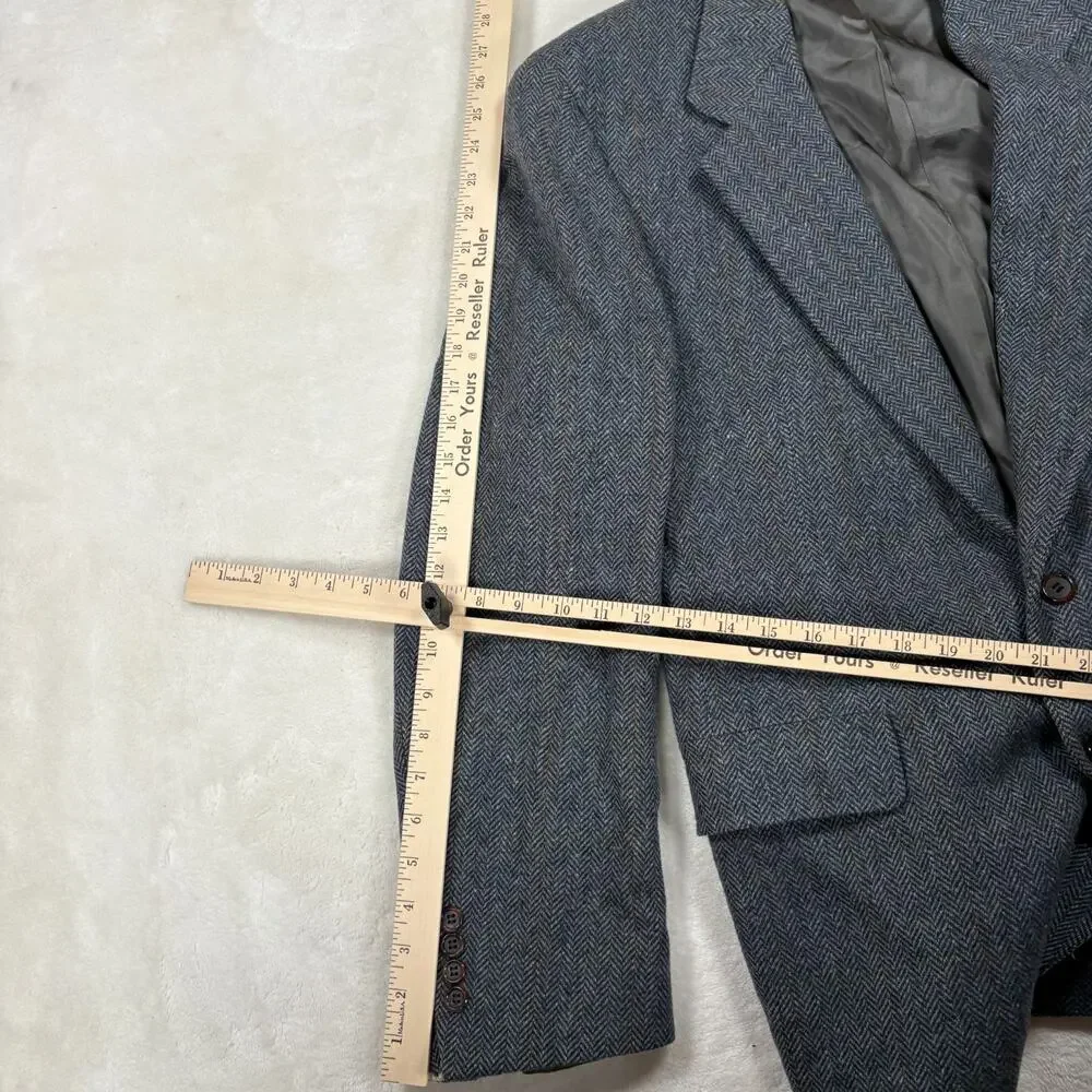 College Town Clothes Mens Wool Blazer Gray Herringbone Plaid Sport Coat Vintage